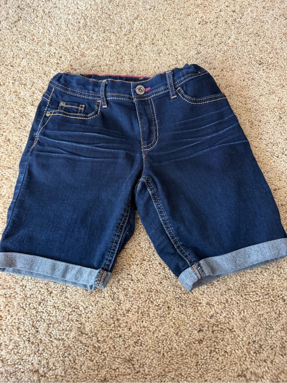 Girls denim shorts 💙